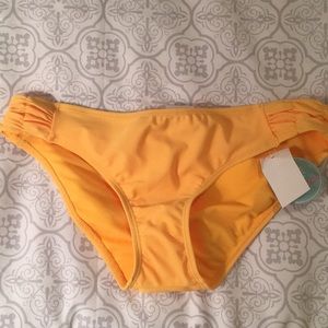 Island Soul, juniors Bikini bottom